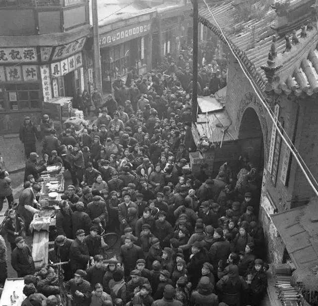 老照片：100张80年代过年照，看完都是满满的回忆