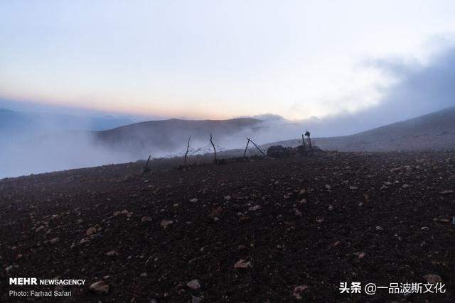 伊朗北方天然牧场，不仅牛羊肥沃，也是度假和避暑之处