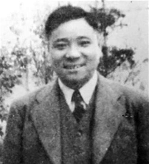 《伪装者》靳东：历史上明楼是五重间谍，长相普通，1987年去世