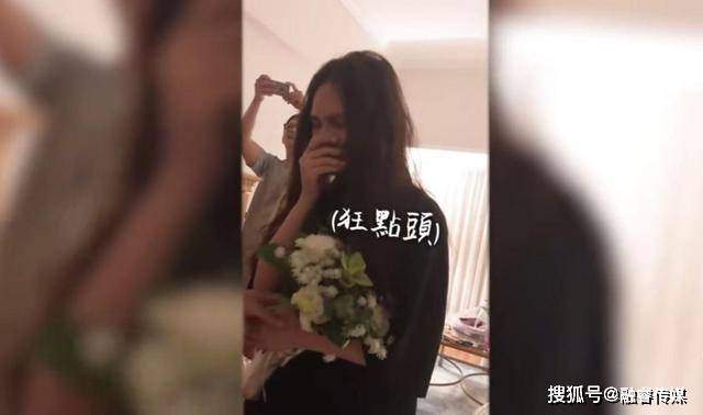 杨丞琳分享求婚视频，被李荣浩感动到落泪