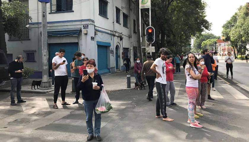 墨西哥南部发生7.4级地震，首都震感明显