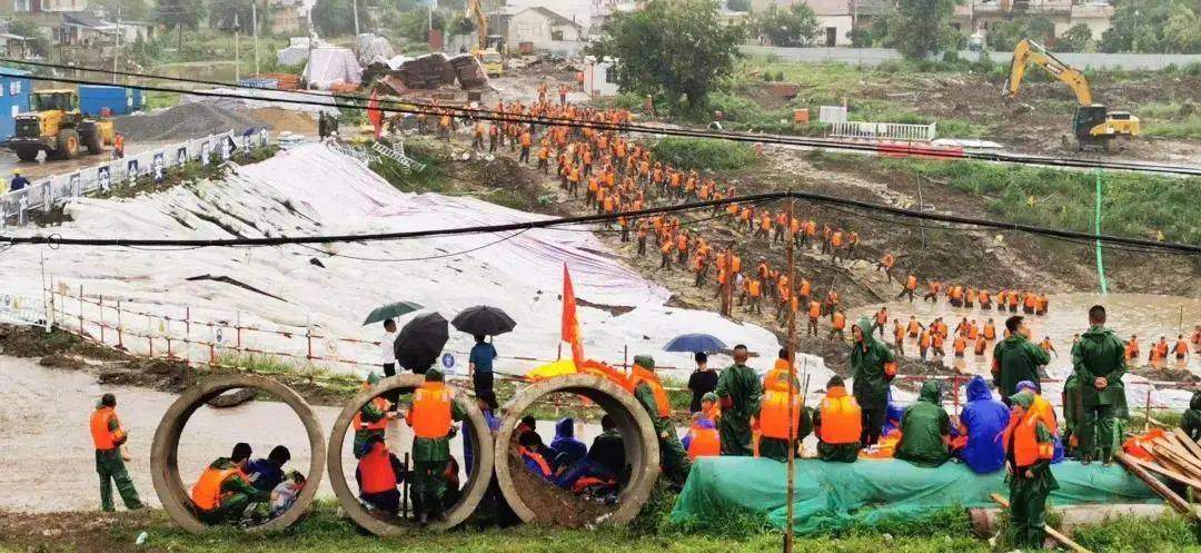 安徽防指紧急命令：安庆等五市的长江江心洲和外滩圩人员撤离