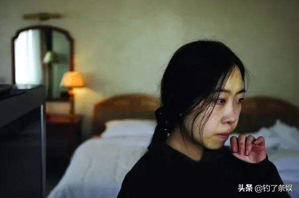 42岁杨丽娟近况曝光，曾追求刘德华至家破人亡，如今打工仍未婚