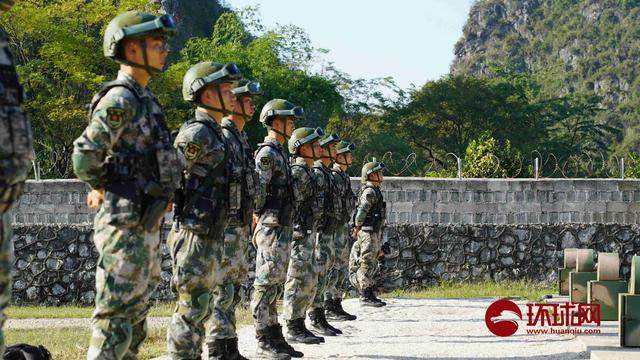 “反恐联演-2019”火热展开 各国参演官兵进行实弹射击训练