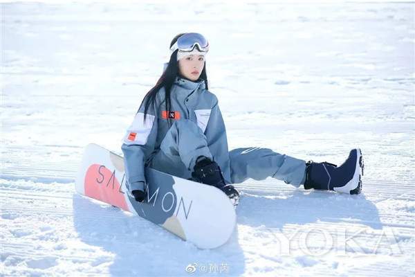 浅学pose「滑雪不拍照，乐趣少一半」