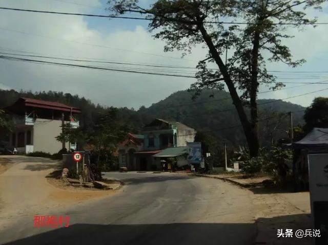 老兵重返越南，寻访昔日战场：泥巴房没变，村寨多陵墓