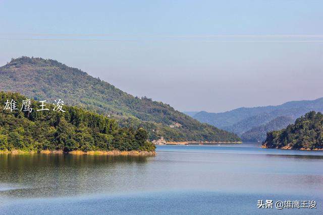 安徽大别山深处的湖泊，景色不输千岛湖，合肥出发两小时即到