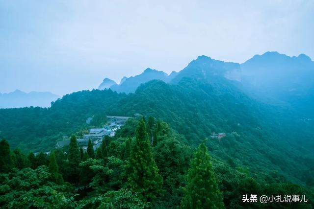 中国十大必去名山你爬过几座？离天空最近的地方，不能错过的风景