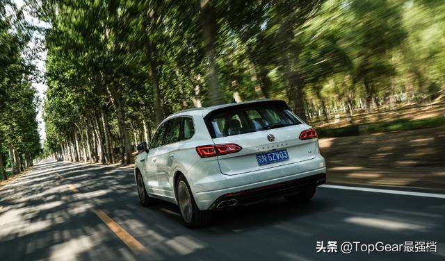 试驾大众途锐，60万买3.0T V6+8AT+空气悬架+准百万级豪车质感