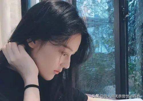 张馨予与何捷结婚两年后，何捷还是原来的样子，女方像换了一个人