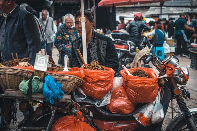 贵阳“马车队”农贸市场，这里是贵阳菜价最便宜的地方