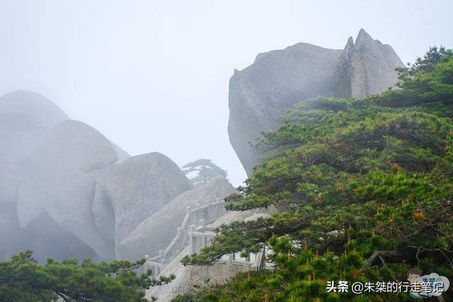 安徽三大名山之一，虽相对存在感最低，但其六大名片却是名扬天下