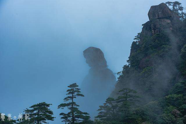 没有列入洞天福地，却以道教最高信仰命名的山，是世界自然遗产