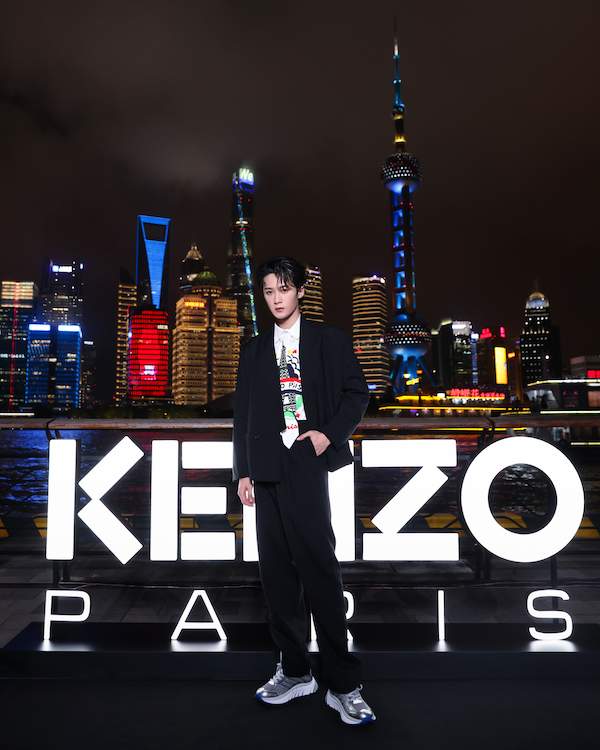 艺术总监Nigo亲临上海举办KENZO2024春夏系列大秀