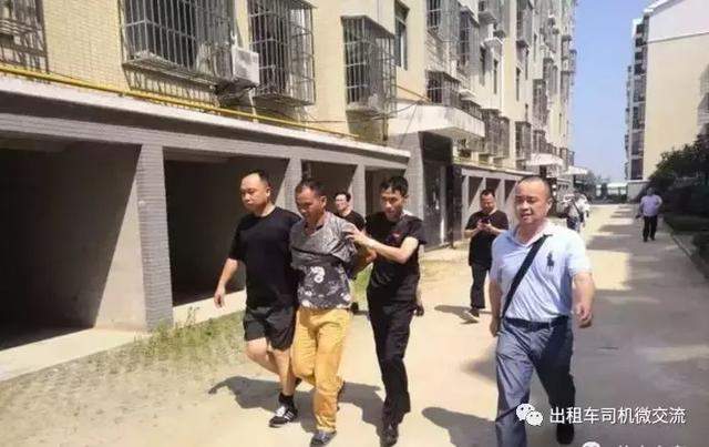 禽兽不如！乘客不付车费竟还对着的哥致命处连捅两刀！