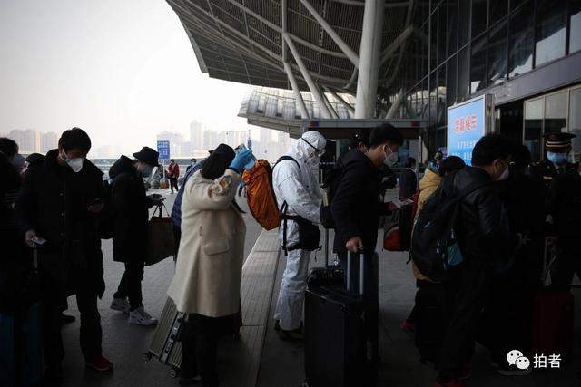 多图直击武汉解封第一时刻：火车！机场！高速