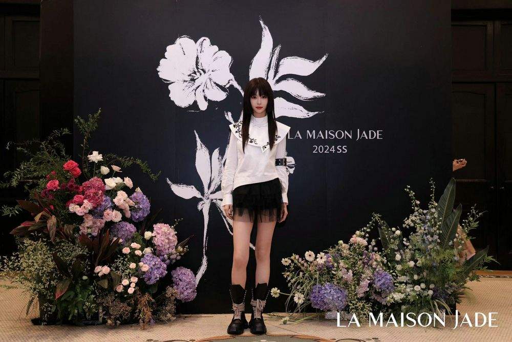 La Maison Jade玉琼品牌2024春夏高级成衣首秀于魔都宝格丽闪耀启航