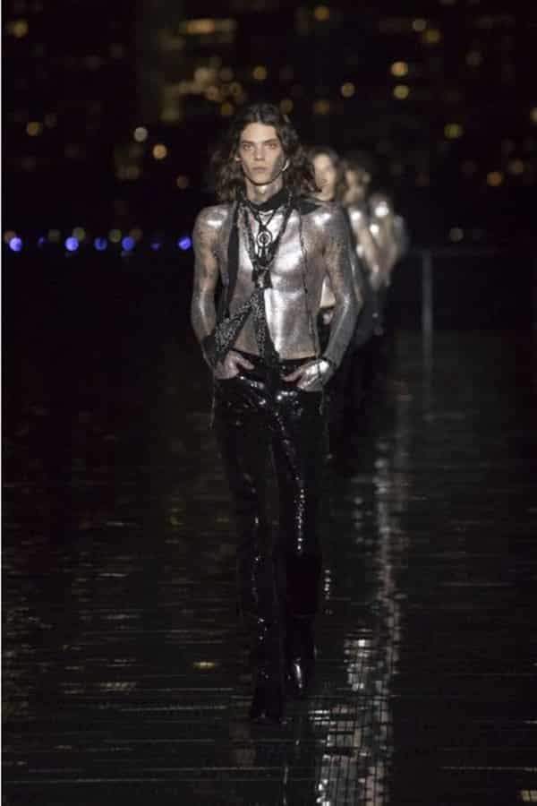 SAINT LAURENT 2019春夏纽约男装秀 继承复古摇滚的纤细妖男