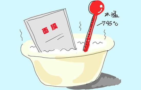 冬天面膜可以热水泡吗 保湿、补水类面膜可以用热水泡